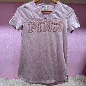 PINK Victoria's Secret Women's V-Neck T-Shirt - Light Pink